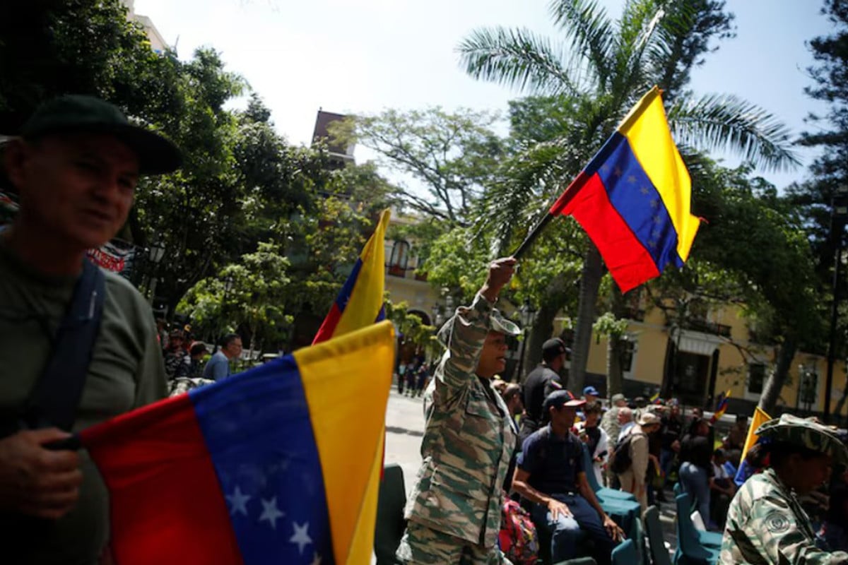 গেরিলা যুদ্ধের প্রস্তুতি নিচ্ছে ভেনেজুয়েলার সেনাবাহিনী