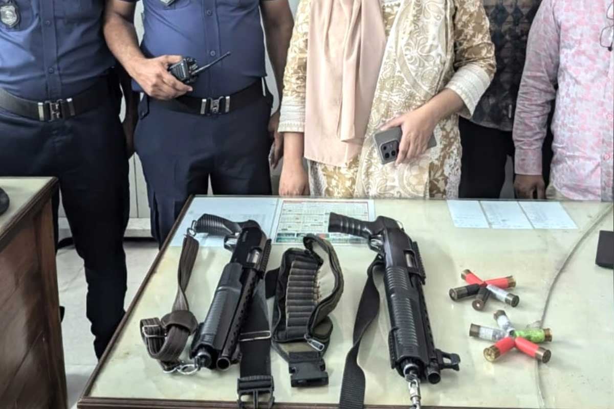 শিবচরে মহাসড়কে তল্লাশি, অস্ত্র ও গুলি উদ্ধার