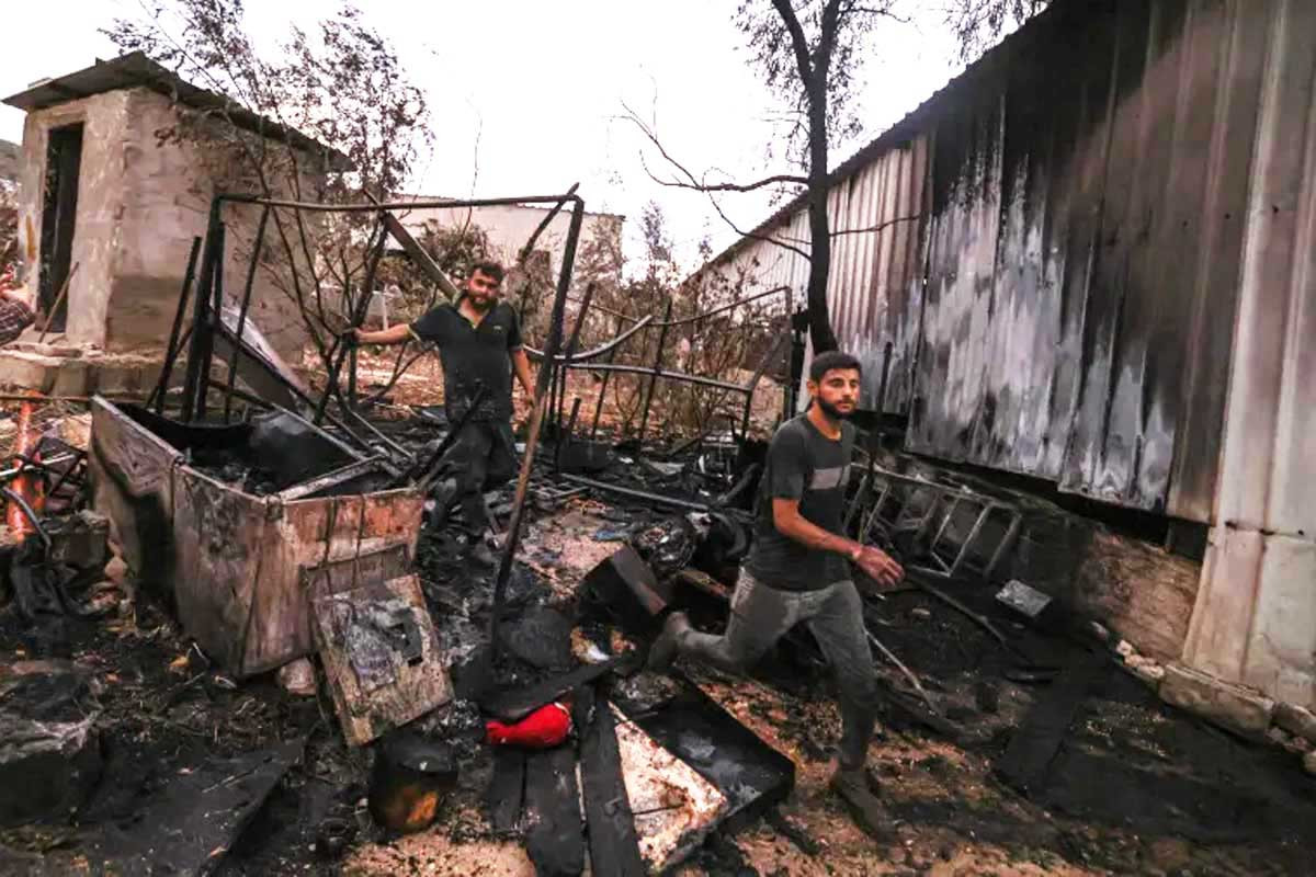 গাজায় ২৪ ঘণ্টায় ইসরায়েলি হামলায় ৩ ফিলিস্তিনি নিহত