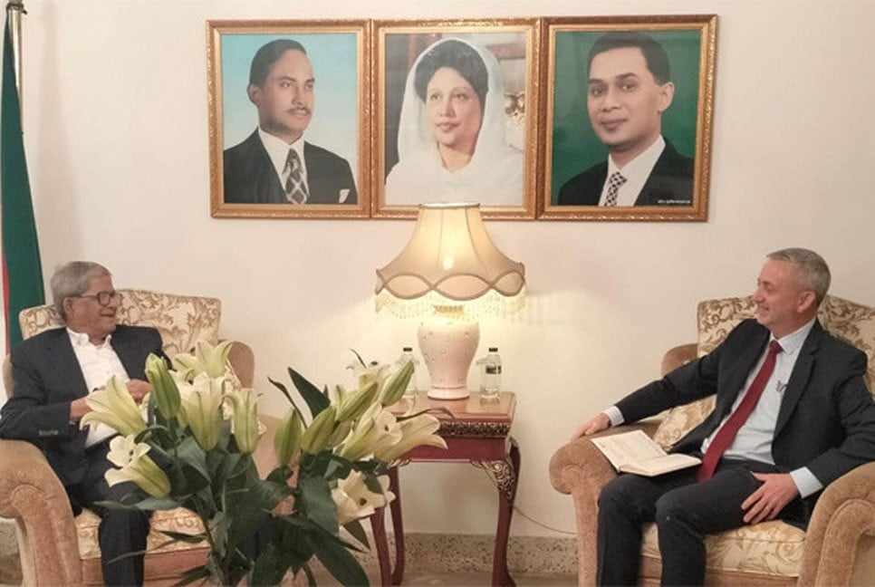 মির্জা ফখরুলের সঙ্গে ইইউ রাষ্ট্রদূত মাইকেল মিলারের সাক্ষাৎ