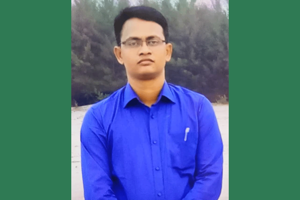 ৯৯৯-এ খবরে ডাকাত ধরতে গিয়ে ছুরিকাঘাতে আহত পুলিশ কর্মকর্তা