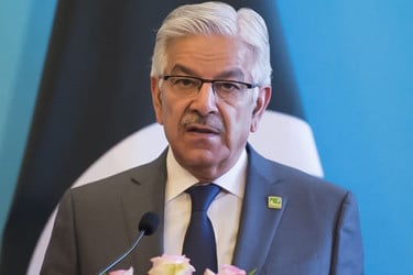 আফগানিস্তানে আবারও হামলার হুঁশিয়ারি পাকিস্তানের