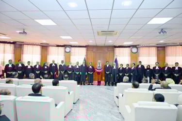 শপথ নিলেন হাইকোর্টের স্থায়ী ২১ বিচারপতি