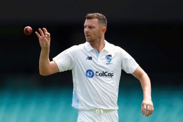 অ্যাশেজের আগে হ্যাজলউডকে নিয়ে অস্ট্রেলিয়ার শঙ্কা