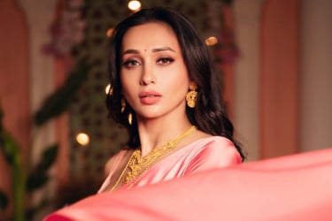 মিমির সেই ‘বিশেষ আপন’, যাকে ছাড়া তার একটা দিনও চলে না