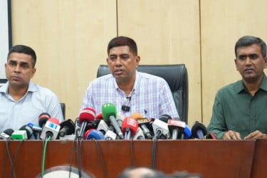 ‘লকডাউন’ নিয়ে আতঙ্কের কিছু নেই, গুজবে কান দেবেন না: ডিবিপ্রধান