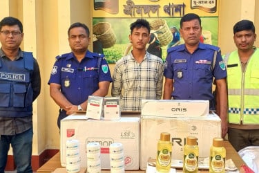 শ্রীমঙ্গলে পার্সেল সার্ভিস থেকে ভারতীয় পণ্য জব্দ, গ্রেপ্তার ১