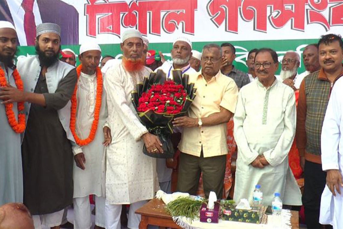 বিএনপিতে যোগ দিলেন জামায়াতের ১০ নেতাকর্মী