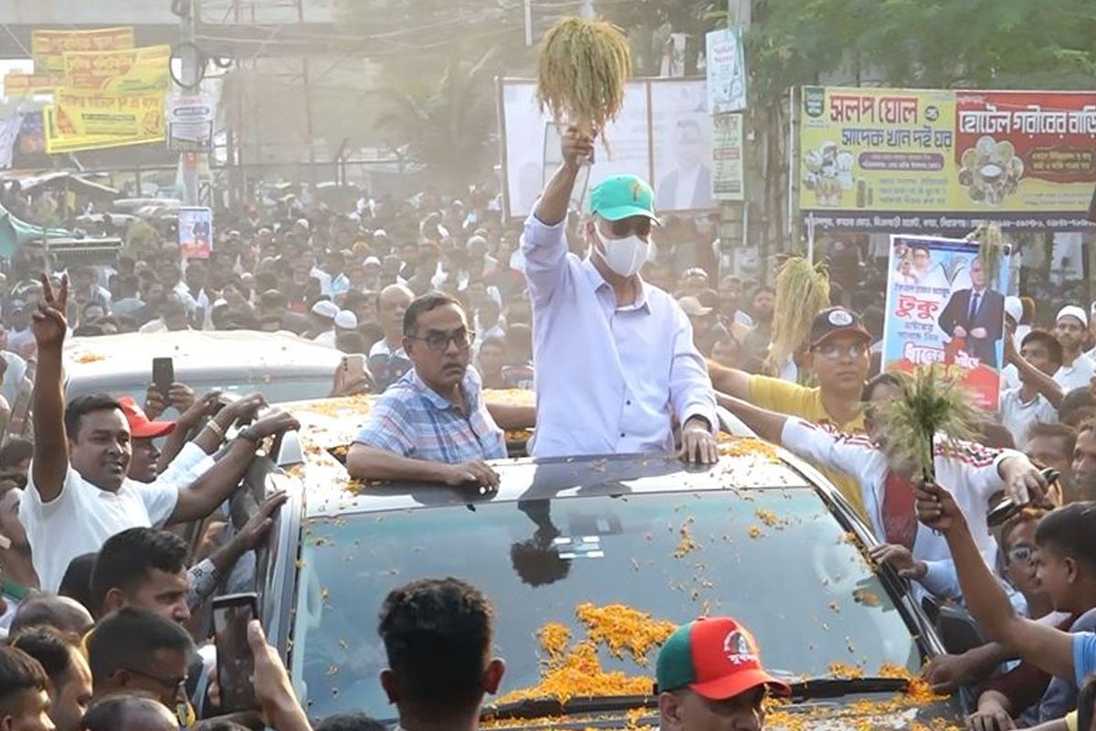 সিরাজগঞ্জে পথে পথে টুকুর গণসংযোগ