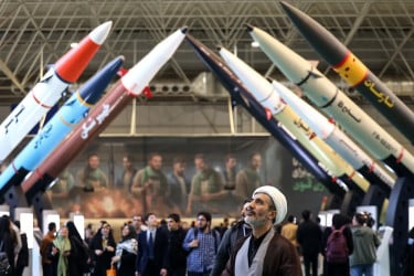 ইরান ক্ষেপণাস্ত্রের পাল্লা সীমিত করবে না: আইআরজিসি