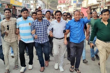 লকডাউন প্রতিরোধে ঠাকুরগাঁওয়ে বিএনপির মিছিল ও অবস্থান কর্মসূচি