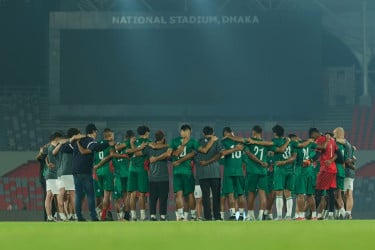 হামজাকে নিয়ে রোমাঞ্চে নেপাল, প্রস্তুত বাংলাদেশও