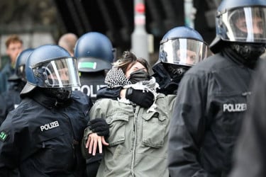 ফিলিস্তিনি ভূখণ্ডে নিরস্ত্র পুলিশ মোতায়েন জার্মানির