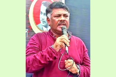 ফ্যাসিবাদীদের রুখতে ঐক্যবদ্ধ থাকতে হবে