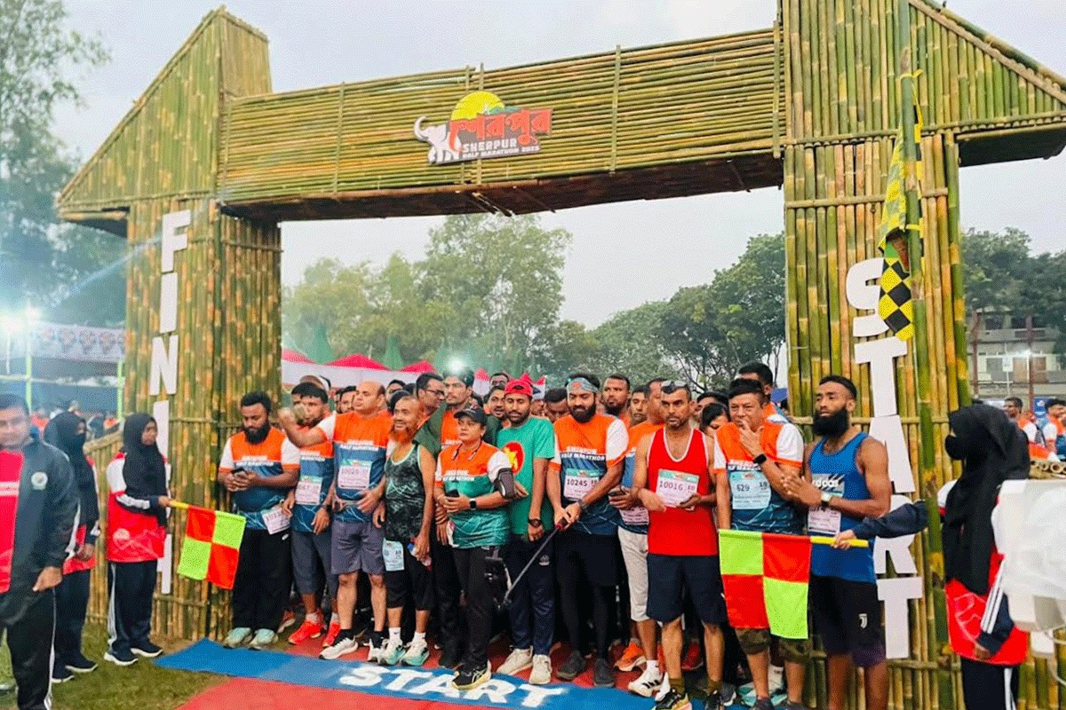 শেরপুরে সীমান্তে জমজমাট হাফ ম্যারাথন অনুষ্ঠিত