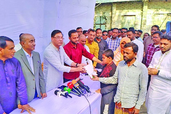 সেই প্রতিবন্ধী নাজনীনের পাশে তারেক রহমান