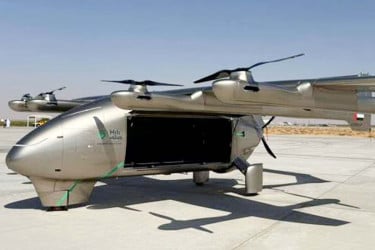 নিজেদের তৈরি বিদ্যুৎচালিত বিমান উদ্বোধন করল আমিরাত