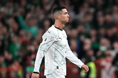 বিশ্বকাপে নিষেধাজ্ঞার ঝুঁকিতে রোনালদো