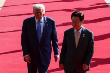 পরমাণু সাবমেরিন তৈরির ব্যাপারে সম্মত দক্ষিণ কোরিয়া-যুক্তরাষ্ট্র