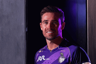 কেকেআরের বোলিং কোচ হলেন সাউদি