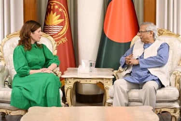 আওয়ামী লীগ নির্বাচনে অংশ নিতে পারবে না : প্রধান উপদেষ্টা