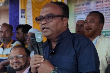 মোংলা বন্দর আধুনিকায়নের প্রতিশ্রুতি বিএনপি নেতার