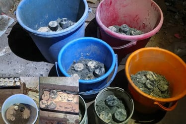 মোহাম্মদপুরে গোপন কারখানায় পুলিশের অভিযান, বিপুল ককটেল উদ্ধার