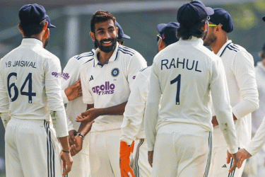 কলকাতায় বুমরাহর পেসে কাঁপল দক্ষিণ আফ্রিকা