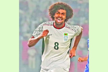 হামজাকে ঘিরেই স্বপ্ন