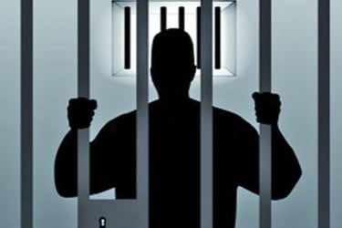 স্বজন হয়ে উঠছেন ঘাতক