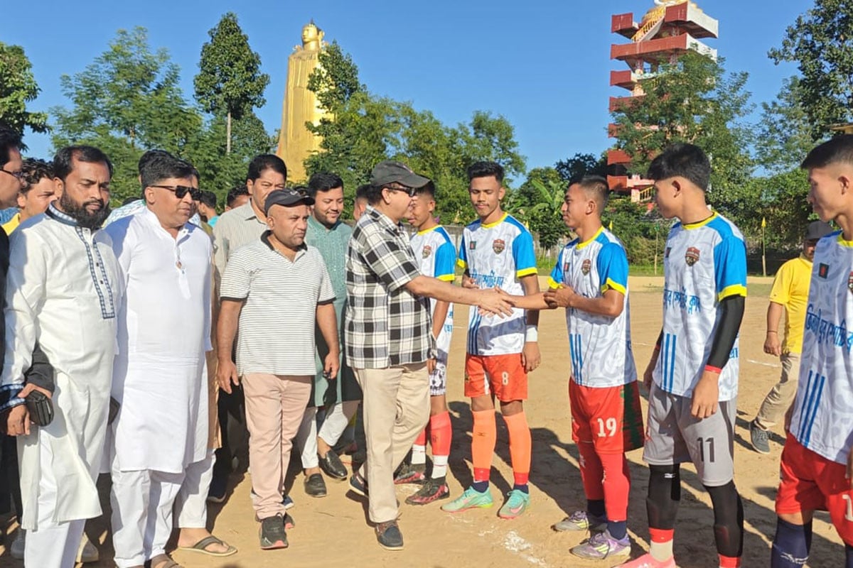 মানিকছড়িতে আব্দুর জব্বার স্মৃতি ফুটবল টুর্নামেন্টের উদ্বোধন