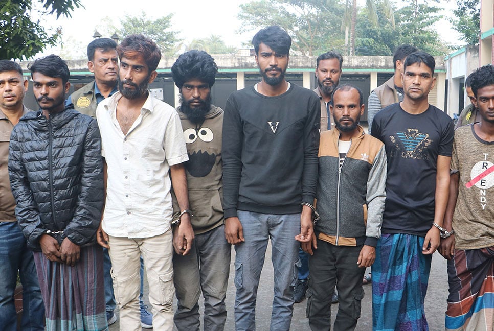 নওগাঁয় চোর চক্রের ৭ সদস্য গ্রেফতার