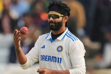 টেস্টের বিরল ক্লাবে জাদেজা