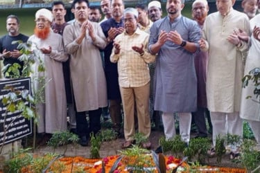 দলের দুর্দিনে রোজি কবির ছিলেন ভরসা : খসরু