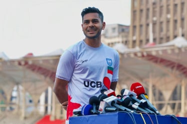 বাংলাদেশের জার্সিতে প্রথম জয় পেতে মরিয়া সমিত সোম