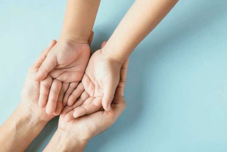 প্রতিবন্ধী সন্তানের সঙ্গে আচরণ কেমন হওয়া উচিত