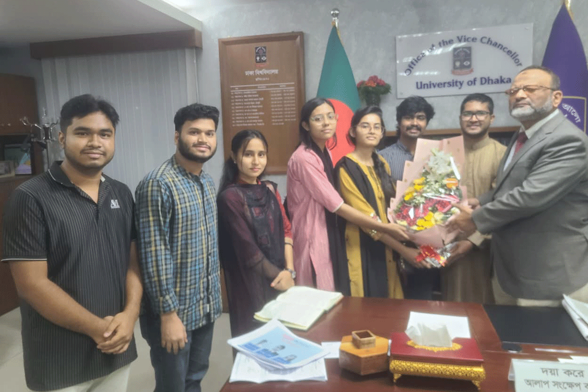 ঢাবি উপাচার্যের সঙ্গে বসুন্ধরা শুভসংঘ নতুন কমিটির সৌজন্য সাক্ষাৎ