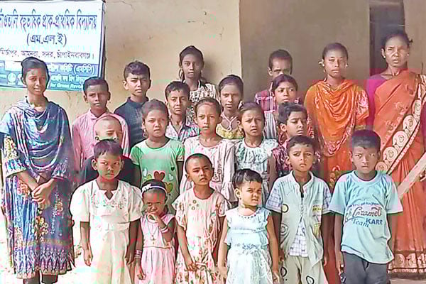 সাঁওতালদের মাতৃভাষা রক্ষার প্রচেষ্টা