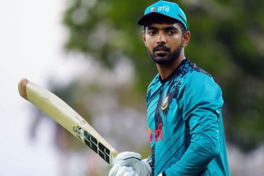 আবুধাবি টি-টেন লিগে খেলার সুযোগে উচ্ছ্বসিত সাইফ