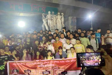 হাসিনার সর্বোচ্চ শাস্তির দাবিতে ছাত্রশক্তির মশাল মিছিল