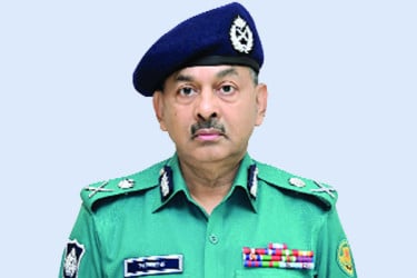 আগুন সন্ত্রাসীদের গুলির নির্দেশ