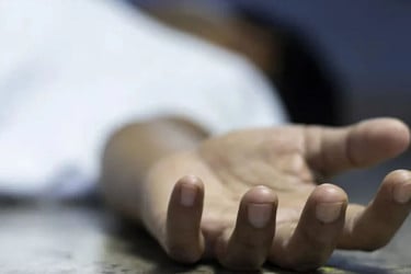 খুলনায় যুবককে গুলি করে ও কুপিয়ে হত্যা