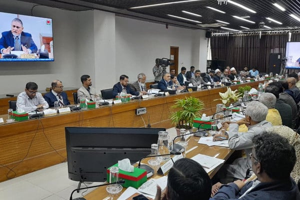 সুন্দর নির্বাচনের মাধ্যমে সুন্দর দেশ গড়তে চাই: সিইসি