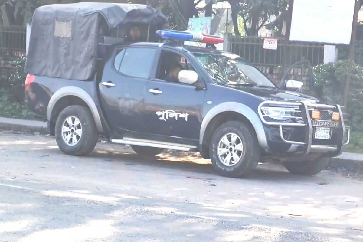 মাদারীপুরে ৪ প্লাটুন বিজিবি মোতায়েন, টহল জোরদার