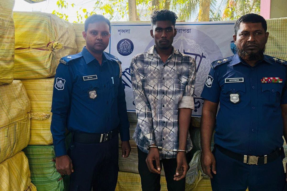 আশুগঞ্জে দেড় কোটি টাকার প্রসাধনী জব্দ, গ্রেফতার ১