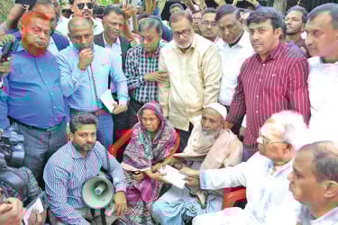 প্রবীণ ও অসহায় গণি জমাদ্দার দম্পতির পাশে তারেক রহমান