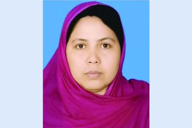 দশম গ্রেড বাস্তবায়ন আন্দোলনে আহত শিক্ষিকার মৃত্যু