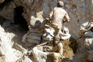 কঙ্গোয় তামা–কোবাল্ট খনিতে সেতু ধসে নিহত ৩২ শ্রমিক