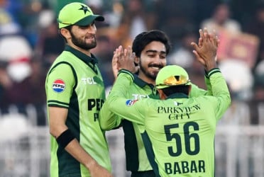 লঙ্কানদের হোয়াইটওয়াশ করেই ছাড়ল পাকিস্তান