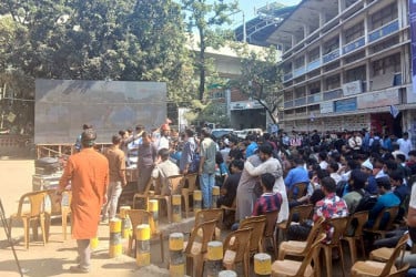 টিএসসিতে হাসিনার রায় সরাসরি সম্প্রচারের আয়োজন